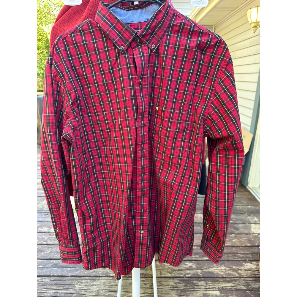 IZOD Mens Red Black Plaid Button Down Shirt Large 45FW757 Cotton Long Sleeve